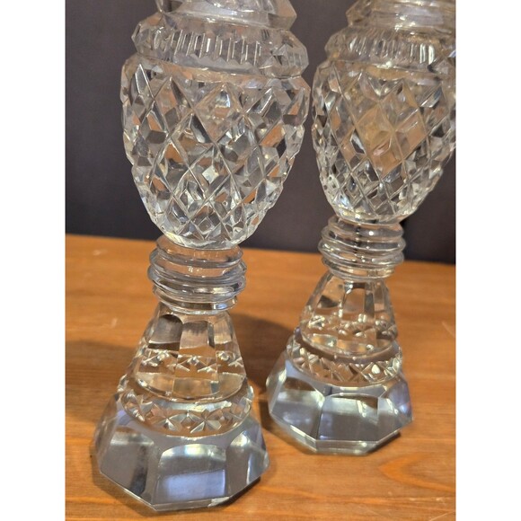 Vintage Set of Crystal Pedestal Salt & Pepper Shakers With Prism Bottom - Picture 2 of 7